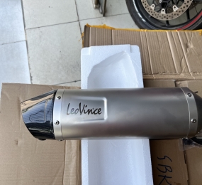 Pô leo sbk mỏ carbon