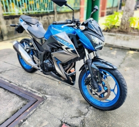 Kawasaki Z300 2018 odo 3000km