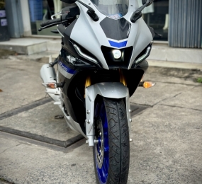 YAMAHA R15M 2022 odo 6000km