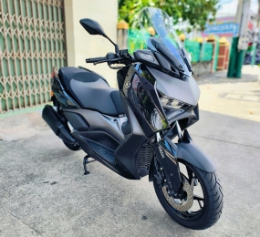 YAMAHA XMAX 300 2025 odo 2k