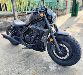 Honda Rebell 300 độ bobber 