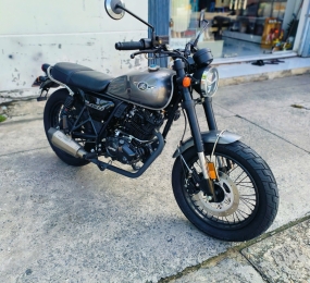 GPX LEGEND 150 FI ODO 1900km