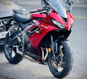 TRIUMPH DAYTONA 660 2025 odo 2000km