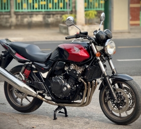 Honda CB400 2015