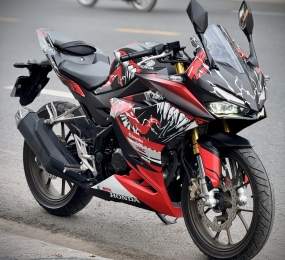 Honda CBR150R 2024 odo 1000km