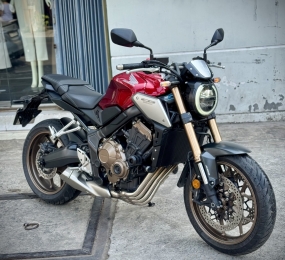 HONDA CB650R 2019 odo 12.000km 