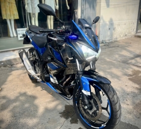 KAWASAKI Z300 