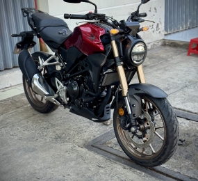 HONDA CB300R 2019 odo 2900km