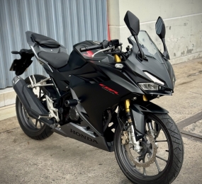 Honda CBR150R 2023 odo 6000km
